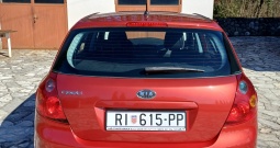 Prodajem KIA Cee’d, 1.6 LX Fresh