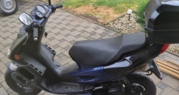 Prodajem skuter peugeot spedfight2