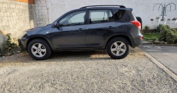 Toyota RAV4 2.2D-4D-limited-reg.04/2027-garažiran
