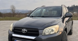 Toyota RAV4 2.2D-4D-limited-reg.04/2027-garažiran