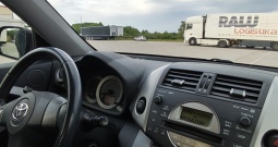 Toyota RAV4 2.2D-4D-limited-reg.04/2027-garažiran