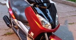 Yamaha X-MAX 250