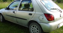 Prodaje se Fiesta 1.8 diesel,malo vožena, sa pređenih 121100 km
