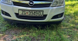 Opel Astra H 1.7 CDTI, 218tkm, reg do 10/2026, novi aku/alternator