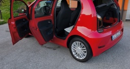 Prodajem VW Up show, prvi vlasnik