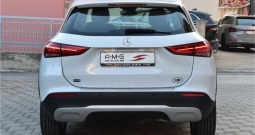 Mercedes GLA 180d 2.0 Automatik Business -F1,DAB,Kamera -Novi Model