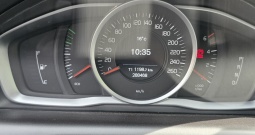 Volvo XC60 2.4D 5 cil. AWD reg. 4/2027 očuvan uredan SUV