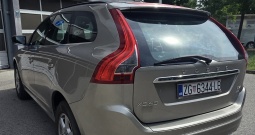 Volvo XC60 2.4D 5 cil. AWD reg. 4/2027 očuvan uredan SUV