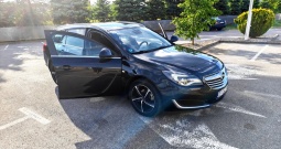 Insignia automatik Full oprema