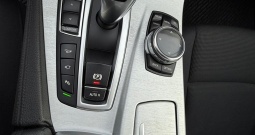BMW 525d lci redizajn xdrive 218 ks reg god dana m paket-head up-360kamera-m vol