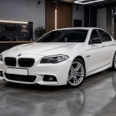 BMW 525d lci redizajn xdrive 218 ks reg god dana m paket-head up-360kamera-m vol