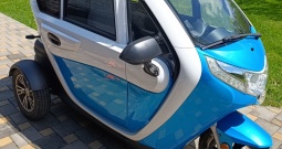 Električni Skuter s kabinom