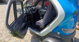 Električni Skuter s kabinom