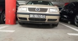 Bora 1.4 i, 2003.g., garažiran, očuvan, motor odličan