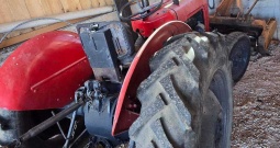 Traktor Imt 533