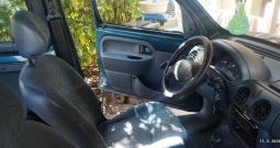 Prodajem renault kangoo 1.4 RN