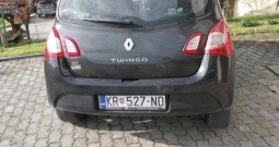Renault Twingo automatik malo kilometara izuzetno dobro stanje registriran