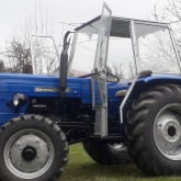 Universal traktor