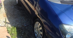 Rwnault senic 1.9dci 75kw 2003 za slaganje ili dijelovi