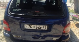 Rwnault senic 1.9dci 75kw 2003 za slaganje ili dijelovi