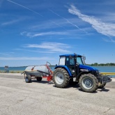 New Holland ts100