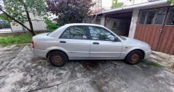 Mazda 323 2001. g 189k
