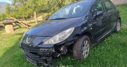 Prodajem karambolirani Peugeot 307 u voznom stanju
