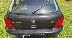Prodajem karambolirani Peugeot 307 u voznom stanju