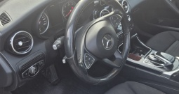 Mercedes E 220