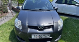 Prodajem Toyotu Auris 1.4 benzinac