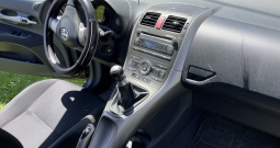 Prodajem Toyotu Auris 1.4 benzinac