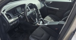 Volvo XC60 2.4D 5 cil. AWD redizajn reg. 4/2027 očuvan uredan SUV