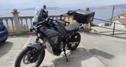 CF Moto 450 MT