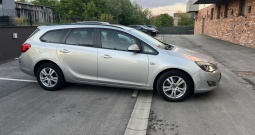 Opel Astra karavan