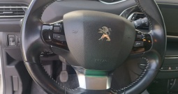 Peugeot 308 1, 6 bluehdi allure- kao nov-servisna knjiga