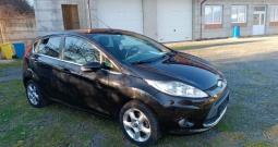 Ford fiesta 1,4 16v sa plinom u super stanju