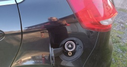 Ford fiesta 1,4 16v sa plinom u super stanju
