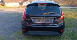 Ford fiesta 1,4 16v sa plinom u super stanju