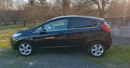 Ford fiesta 1,4 16v sa plinom u super stanju