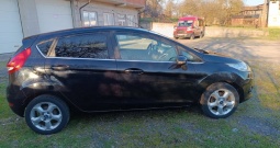 Ford fiesta 1,4 16v sa plinom u super stanju