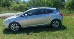Opel Astra 1,7 cdti kao nova