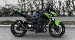 Kawasaki Z400 A2