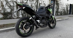 Kawasaki Z400 A2