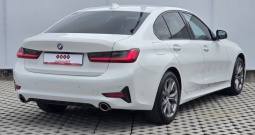 BMW SERIJA 3 320i