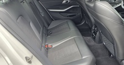 BMW SERIJA 3 320i