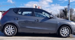 Hyundai i30 1,4 16V + LPG, klima