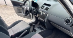 Suzuki SX4, 1.6 benzin, 4×4, samo 119ooo kilometara, servisna knjiga