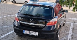 Opel Astra 1,4 16V. 2006 god, registriran do 2/2027. Prešao 260000 km. Bez ulaga