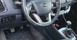 Kia Rio 1.4 benzin 110 KS,1. vlasnik,TOP stanje, servisna, 2 seta guma
