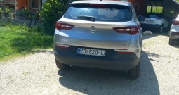 Opel Grandland 1.5 CDTI 2021 godina.